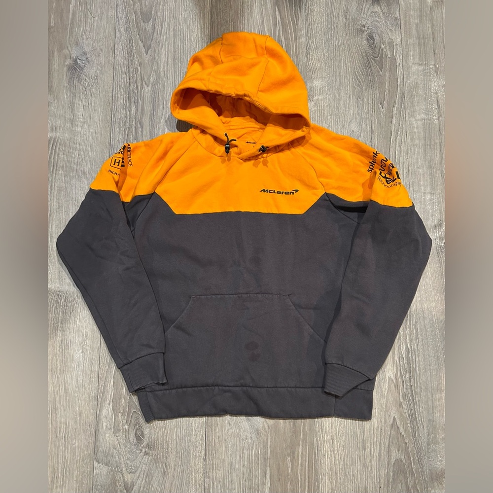 F1 Mclaren Castore Men’s Team Core Essentials Hoodie Orange Size S